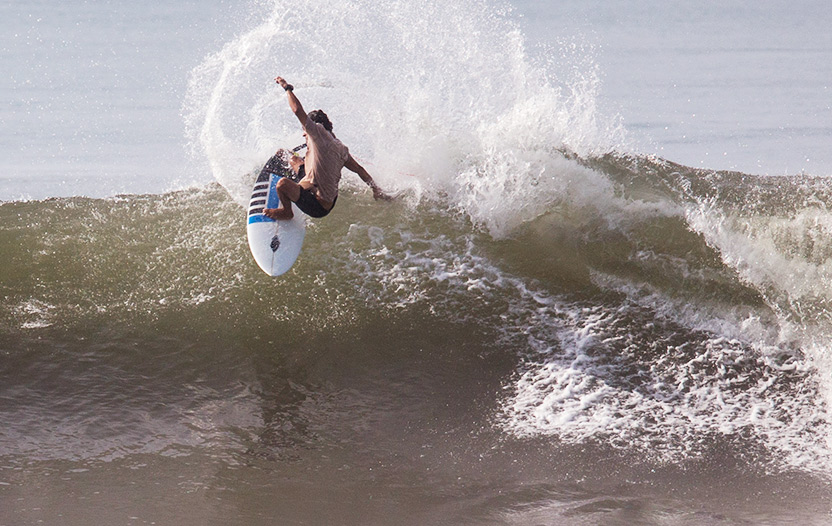 Surfing El Salvador